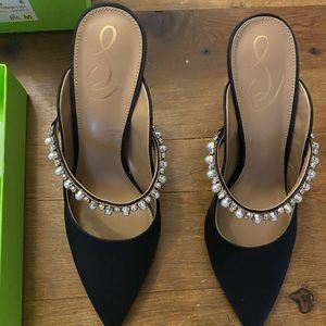 New in box Sam Edelman Hyland pointy toe pump